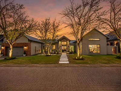 5 Bedroom House For Sale in Copperleaf Estate, Centurion - 3t8Q.webp