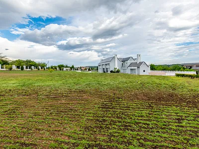 6 Bedroom House For Sale in Midrand - jpLz.webp