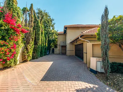 3 Bedroom House For Sale in Midrand - Hh8i.webp