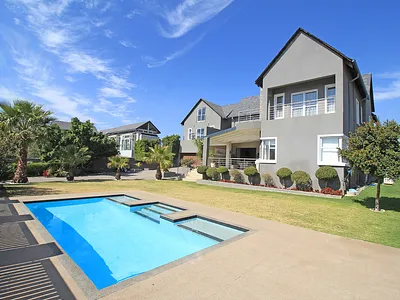 4 Bedroom House For Sale in Midrand - DY6z.webp