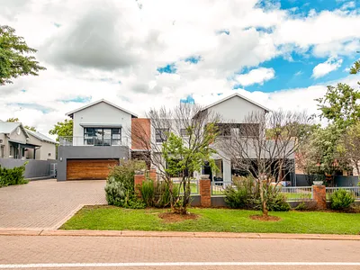 5 Bedroom House For Sale in Centurion - QRTn.webp