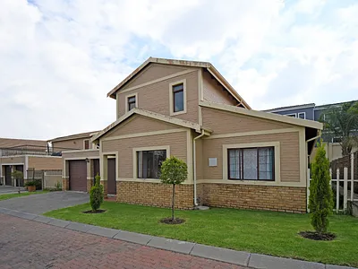 3 Bedroom Townhouse For Sale in Midrand - SJyn.webp