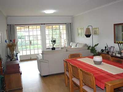 2 Bedroom Townhouse For Sale in Sandton - r3dQ.webp