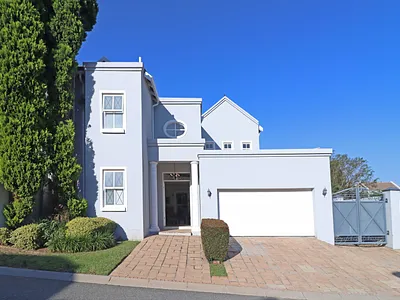 4 Bedroom House For Sale in Midrand - KEtw.webp