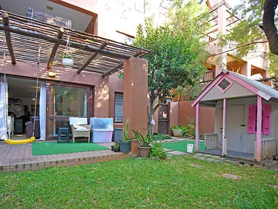 2 Bedroom Apartment For Sale in Sandton - 8s0y.webp