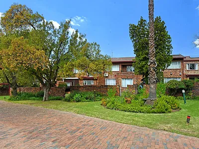 3 Bedroom Townhouse For Sale in Sandton - h84E.webp