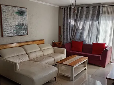 2 Bedroom Apartment For Sale in Sandton - 0RXb.webp