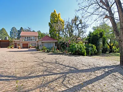 5 Bedroom House For Sale in Centurion - oGNF.webp