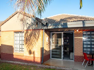 2 Bedroom Townhouse For Sale in Midrand - qKDT.webp