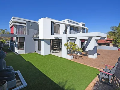 4 Bedroom House For Sale in Midrand - zWLh.webp