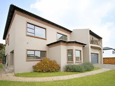 5 Bedroom House For Sale in Midrand - zz0d.webp