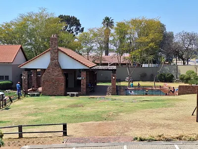 2 Bedroom Townhouse For Sale in Midrand - 79Hi.webp