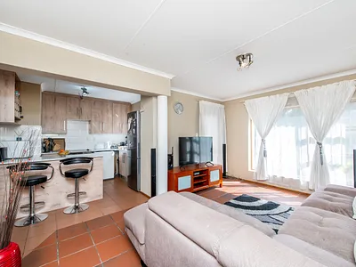 1 Bedroom Apartment For Sale in Sandton - wzFs.webp