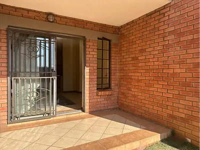 2 Bedroom Apartment For Sale in Midrand - TIxR.webp