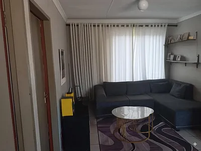 3 Bedroom House For Sale in Midrand - 4iaR.webp