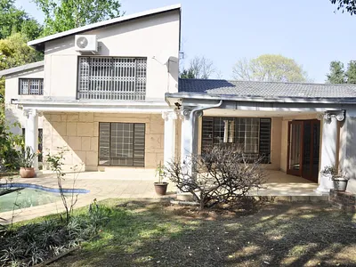6 Bedroom House For Sale in Sandton - bNec.webp