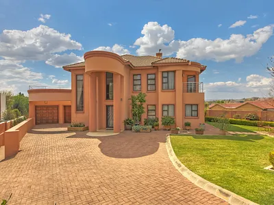4 Bedroom House To Rent in Midrand - TXU9.webp