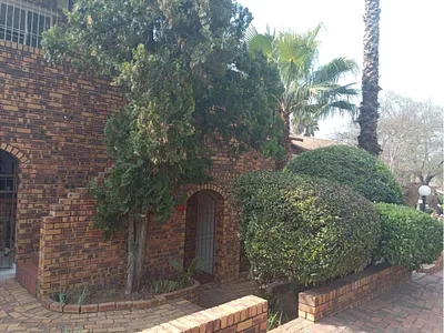 2 Bedroom Apartment For Sale in Sandton - 6h1a.webp