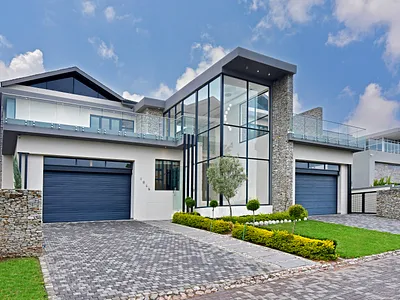 7 Bedroom House For Sale in Midrand - YDgZ.webp