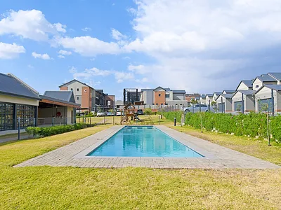 2 Bedroom Apartment For Sale in Midrand - V0F7.webp