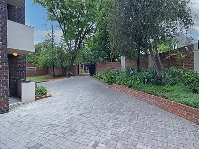 2 Bedroom Apartment For Sale in Sandton - 5Mcv.webp