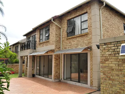 5 Bedroom Townhouse For Sale in Sandton - d6xH.webp