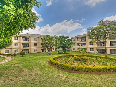 3 Bedroom Apartment For Sale in Midrand - OXfX.webp