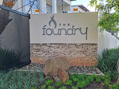 2 Bedroom Apartment For Sale in Sandton - img