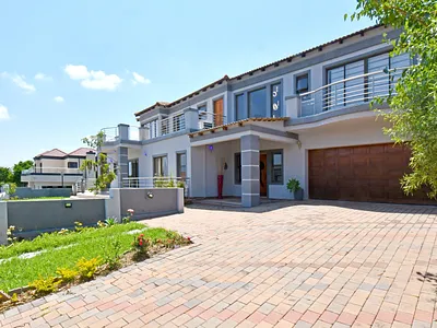 5 Bedroom House For Sale in Centurion - ohJu.webp