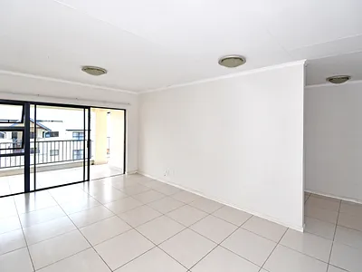 2 Bedroom Apartment For Sale in Midrand - img