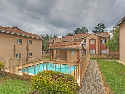 2 Bedroom Apartment For Sale in Sandton - img