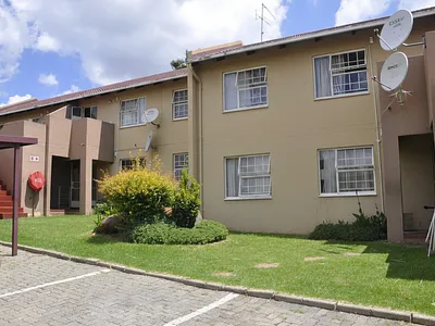 2 Bedroom Apartment For Sale in Midrand - YfwD.webp