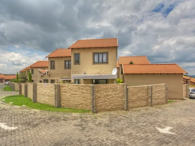 2 Bedroom Townhouse For Sale in Midrand - VfsG.webp