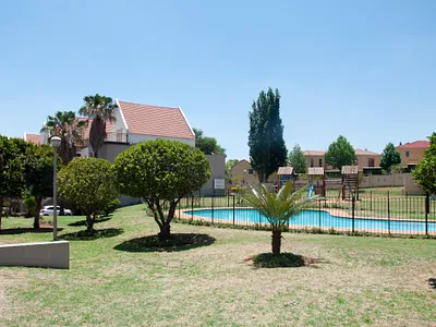 3 Bedroom Apartment For Sale in Midrand - kPP2.webp