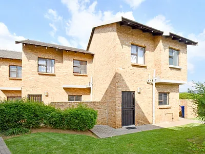 2 Bedroom Apartment For Sale in Centurion - PUqr.webp