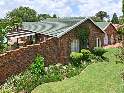 3 Bedroom House For Sale in Sandton - POUI.webp
