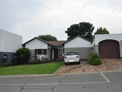 2 Bedroom Townhouse For Sale in Midrand - eghv.webp