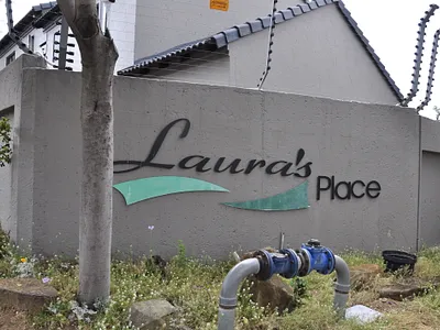 2 Bedroom Apartment For Sale in Midrand - gVCl.webp