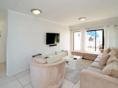 2 Bedroom Apartment For Sale in Midrand - kEOD.webp