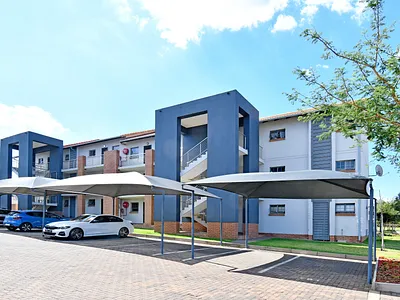 2 Bedroom Apartment For Sale in Midrand - abS7.webp