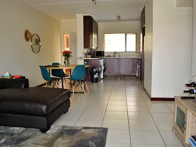 2 Bedroom Apartment For Sale in Sandton - vJrZ.webp