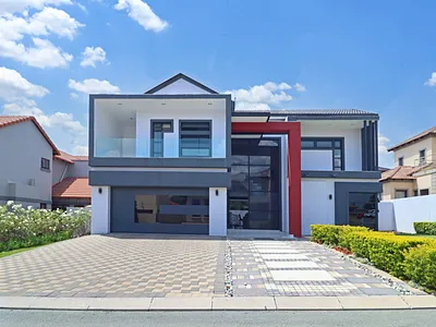 5 Bedroom House For Sale in Centurion - rXxI.webp