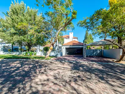 4 Bedroom House For Sale in Midrand - szWs.webp