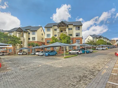 3 Bedroom Apartment For Sale in Midrand - QTMt.webp