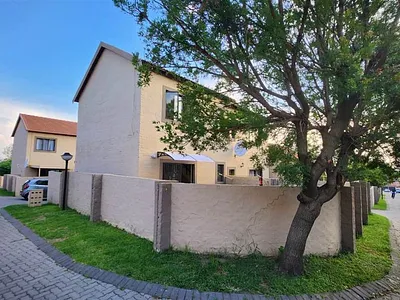2 Bedroom House For Sale in Midrand - 8XSB.webp