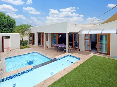 3 Bedroom House For Sale in Sandton - w76r.webp