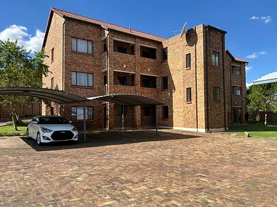 2 Bedroom Apartment For Sale in Midrand - LIZN.webp
