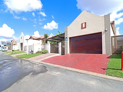 3 Bedroom House For Sale in Midrand - Wbyx.webp