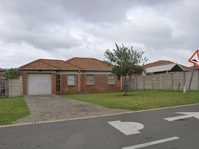 3 Bedroom Townhouse For Sale in Centurion - zakw.webp