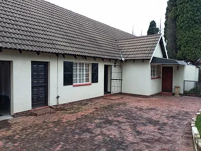 3 Bedroom House For Sale in Sandton - KdMY.webp